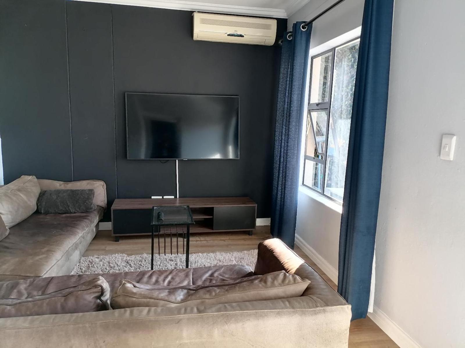 Emabheleni Executive Suites Westpoint Johannesburg Oda fotoğraf