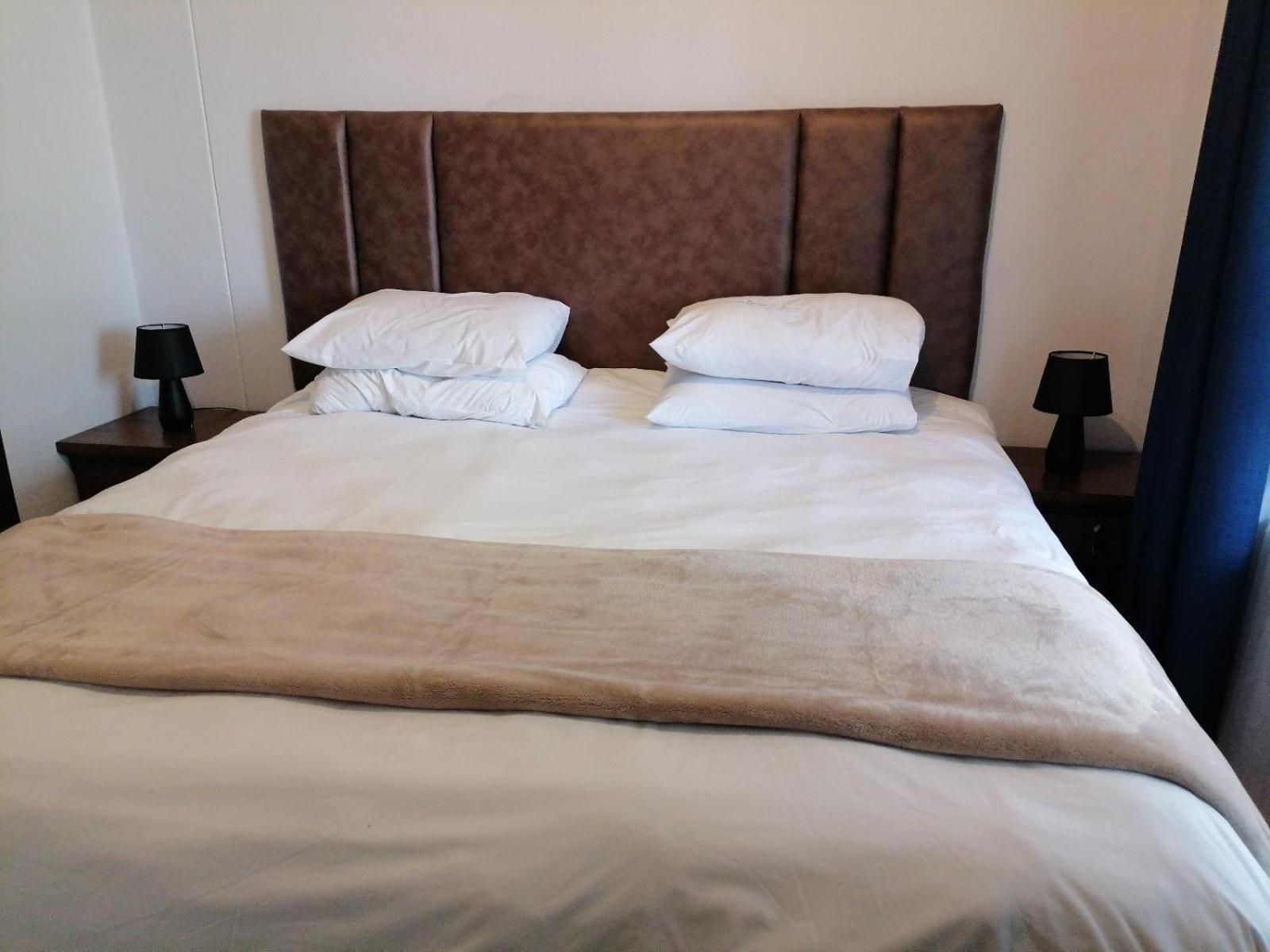 Emabheleni Executive Suites Westpoint Johannesburg Oda fotoğraf